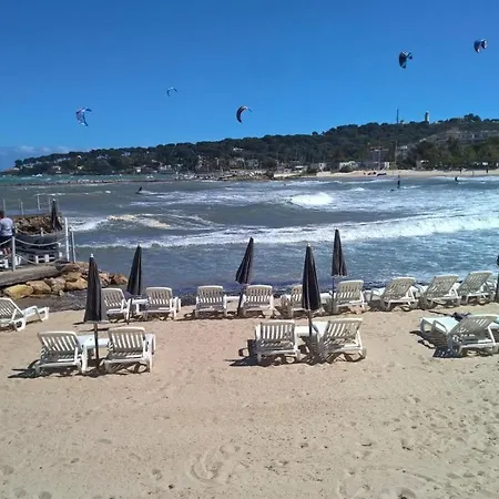 2 Pieces Proche Plage De Sable Vue Mer 昂蒂布